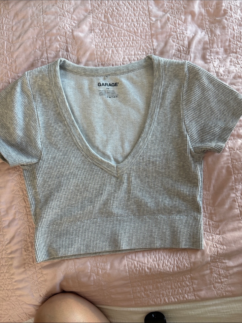 Garage Women's Ribbed V-Neck Crop Top in Light Gray